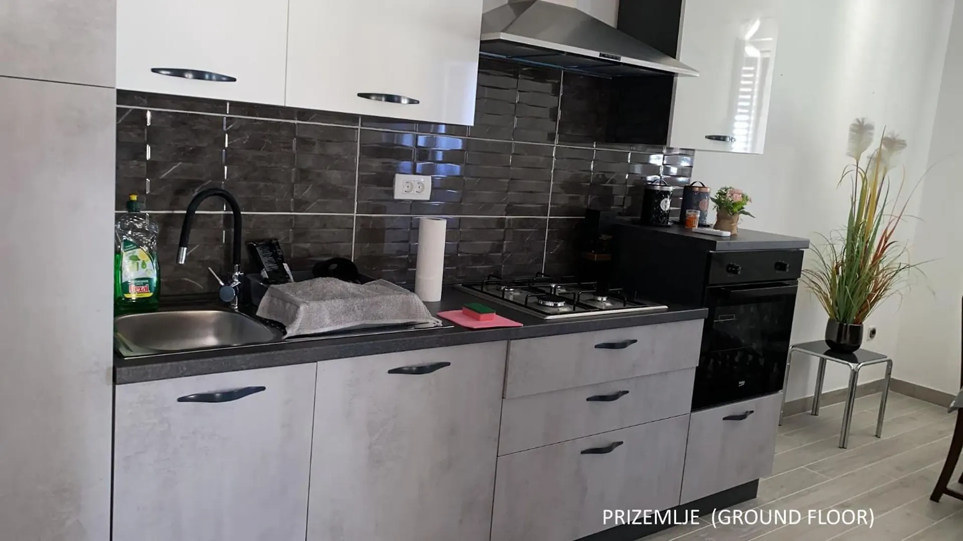 Apartmani Jaki, Biograd Na Moru 0*,
